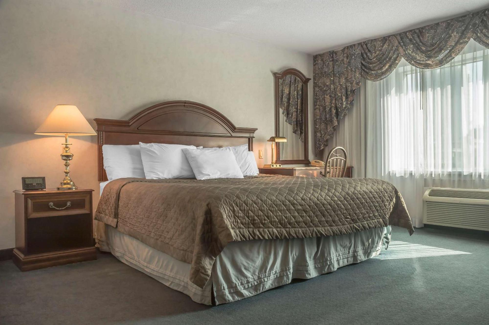Rodeway Fallsview Inn Niagara Falls